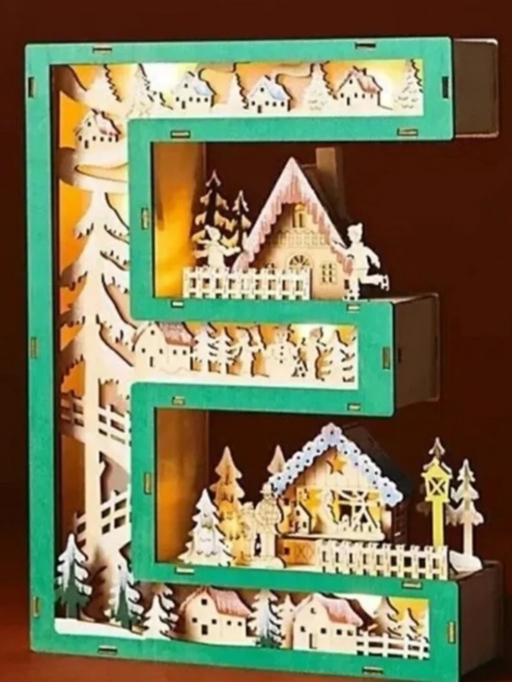 Anthropologie Monogram Wonderland Light-Up Scene Letter E